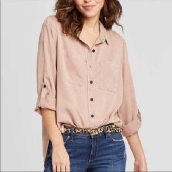 NWT Universal Thread Pink Button Down Shirt - Picture 1 of 9